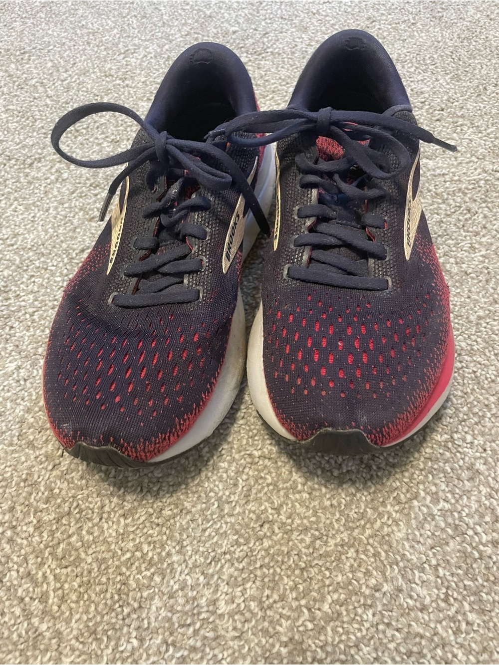 Brooks Ghost Running Shoe In Peacoat Raspberry Blue and Pink Size 9